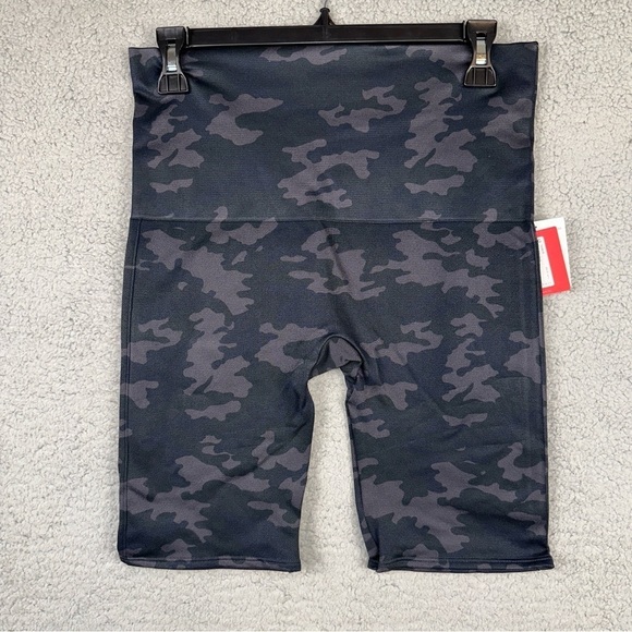 SPANX Women's Crop Top and Biker Short Set Black Camo XL Lamn Active Seamless - Picture 4 of 8
